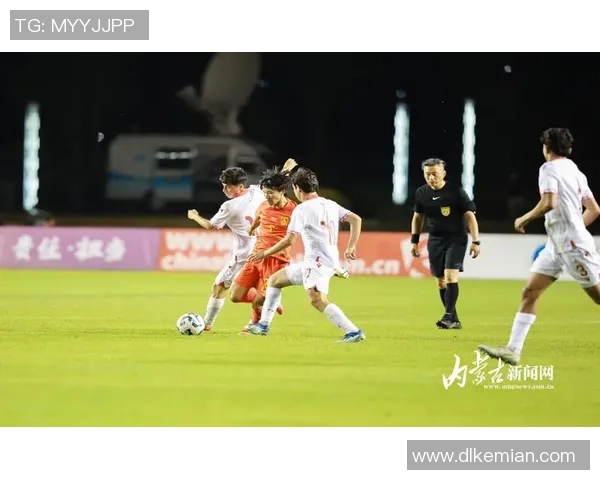 国少队在对阵塔吉克斯坦U16时遭遇失利角球机会被对手头球破门 国少队在对阵塔吉克斯坦U16时遭遇失利角球机会被对手头球破门
